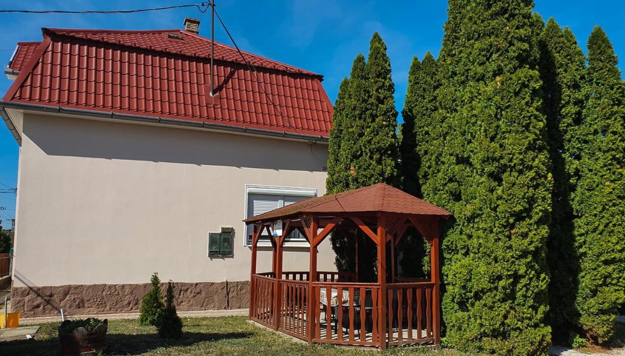 Villa Napsugar Balatonlelle Εξωτερικό φωτογραφία